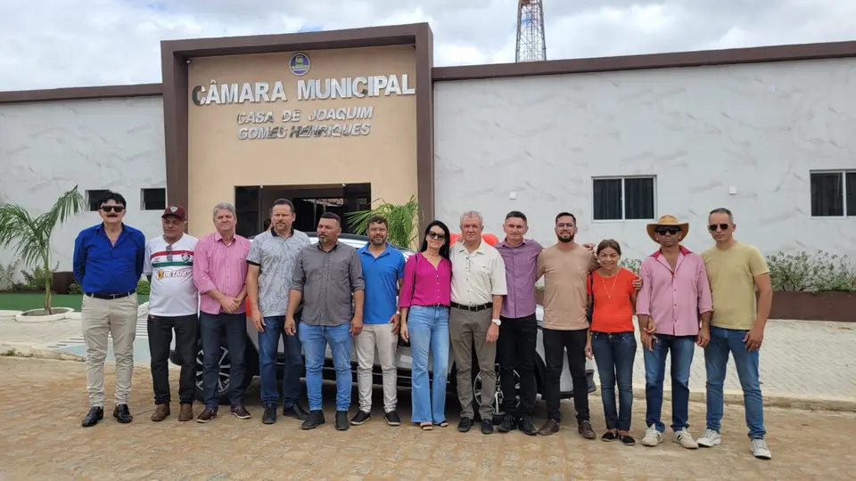 Presidente da Câmara de Cabaceiras realiza entrega de veículo 0km e comemora: “Será de grande utilidade para o desenvolvimento dos trabalhos legislativos”